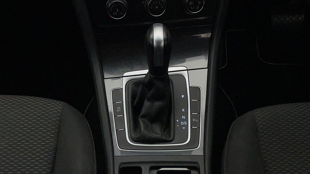 2019 Volkswagen Golf 110 Tsi Trendline, Automatic, 56645 km, Gear Lever 