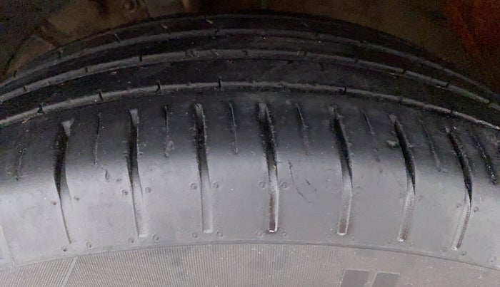 2018 Maruti Swift ZXI+, Petrol, Manual, 21,459 km, Left Rear Tyre Tread