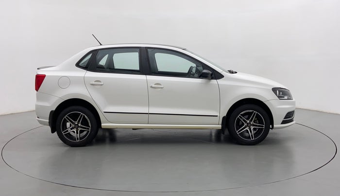 2018 Volkswagen Ameo COMFORTLINE 1.0, Petrol, Manual, 14,851 km, Right Side