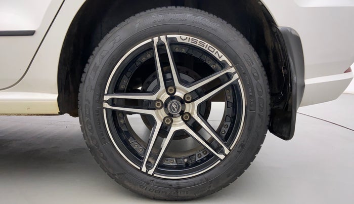 2018 Volkswagen Ameo COMFORTLINE 1.0, Petrol, Manual, 14,851 km, Left Rear Wheel
