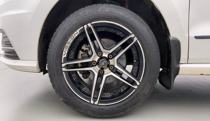 2018 Volkswagen Ameo COMFORTLINE 1.0, Petrol, Manual, 14,851 km, Left Front Wheel