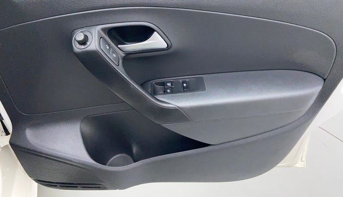 2018 Volkswagen Ameo COMFORTLINE 1.0, Petrol, Manual, 14,851 km, Driver Side Door Panels Control
