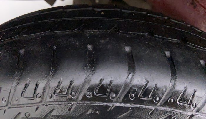2014 Maruti Wagon R 1.0 LXI CNG, CNG, Manual, 54,567 km, Right Rear Tyre Tread