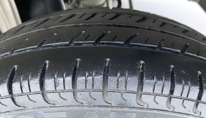 2018 Maruti Alto 800 LXI, Petrol, Manual, 13,461 km, Left Rear Tyre Tread