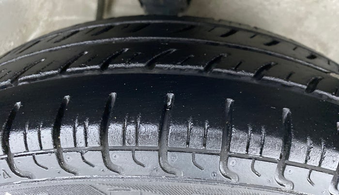 2018 Maruti Alto 800 LXI, Petrol, Manual, 13,461 km, Right Front Tyre Tread