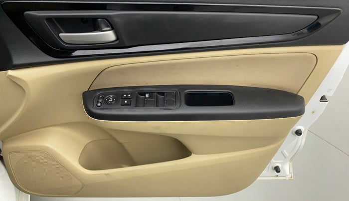 2018 Honda Amaze 1.2 V CVT I VTEC, Petrol, Automatic, 17,187 km, Driver Side Door Panels Control