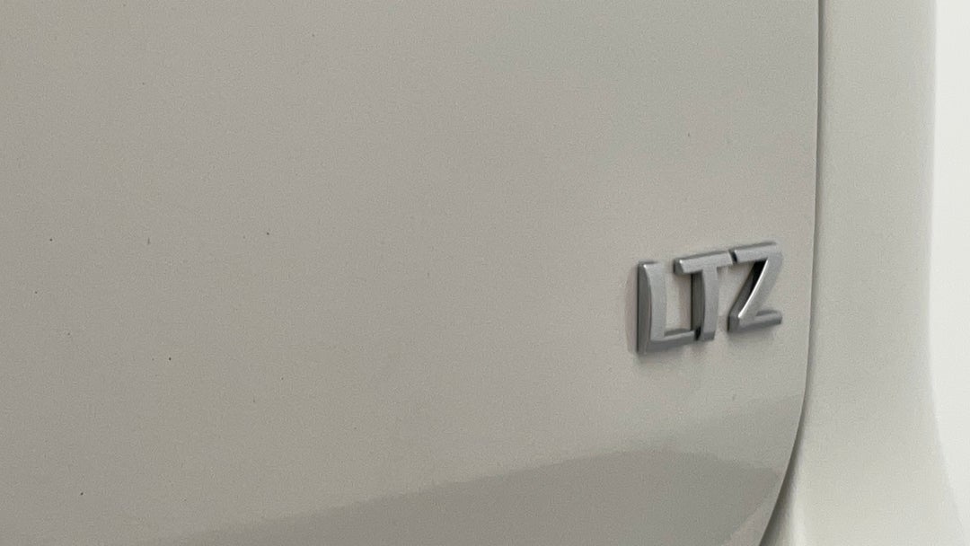 Badge (Boot Right Side)