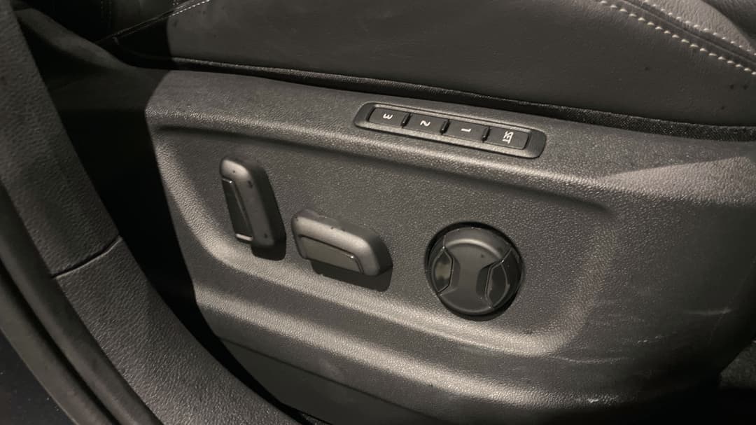 2019 SKODA Karoq 110tsi, Automatic, 62939 km, Drivers Side Adjustment Panel