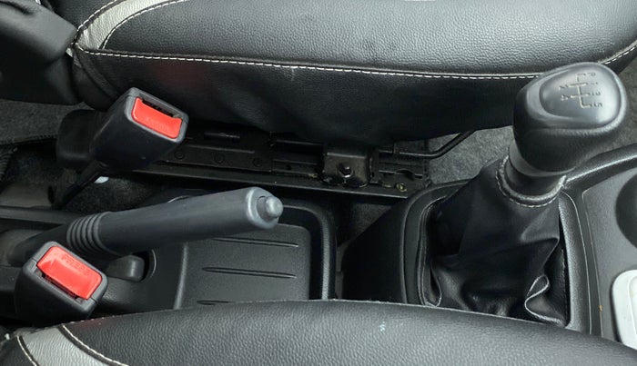 2018 Datsun Redi Go T (O), Petrol, Manual, 10,212 km, Gear Lever
