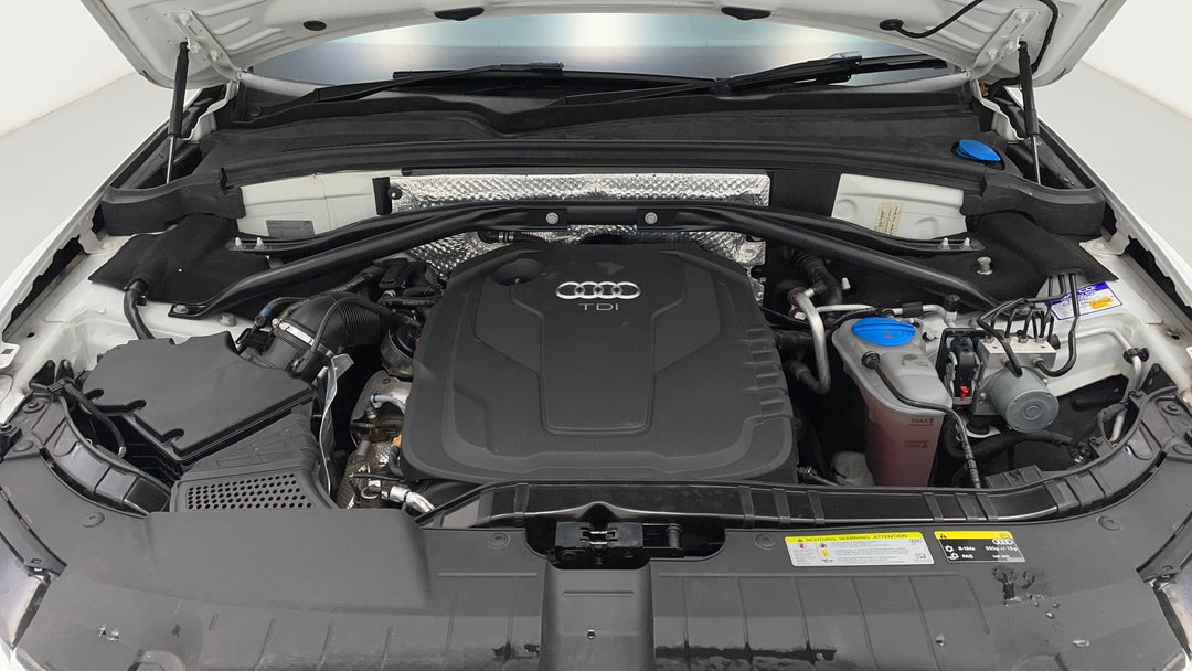 Open Bonnet (Engine)