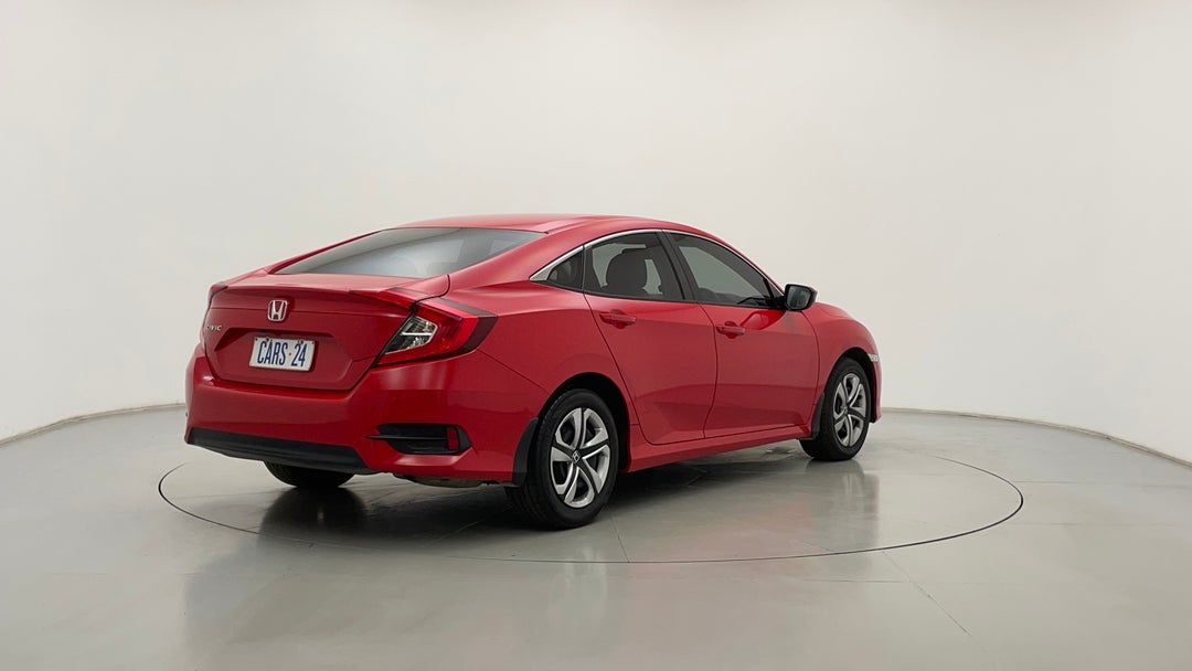 Right Back Diagonal (45- Degree) View