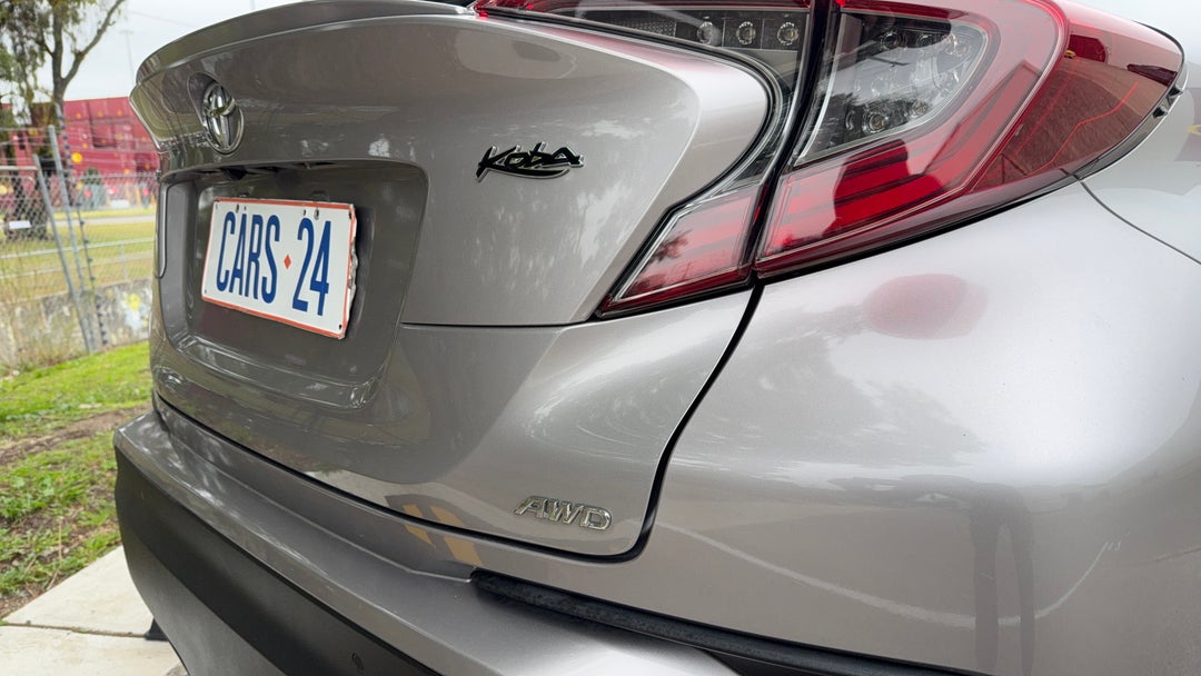 Badge (Boot Right Side)