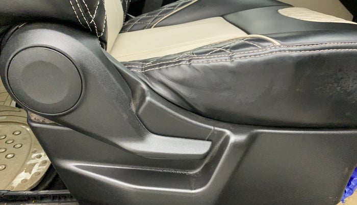 2022 Maruti New Wagon-R VXI 1.0 AMT, Petrol, Automatic, 22,666 km, Driver Side Adjustment Panel