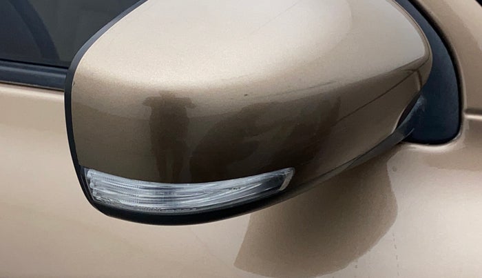 2017 Maruti Dzire VXI AMT, Petrol, Automatic, 42,759 km, Right rear-view mirror - Minor scratches