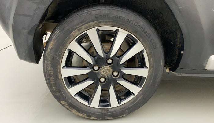 2015 Toyota Etios CROSS 1.2 G, Petrol, Manual, 1,01,154 km, Right Rear Wheel