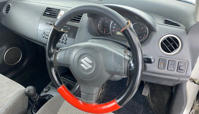 2011 Maruti Swift Dzire VXI, Petrol, Manual, 93,823 km, Steering wheel - Steering cover is minor torn