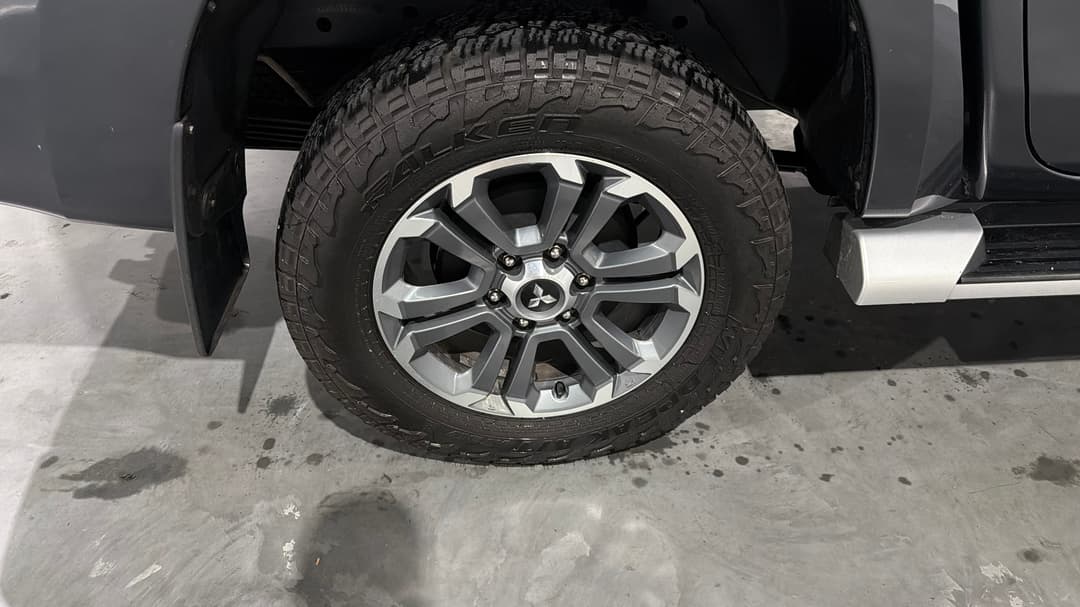 2020 Mitsubishi Triton Gls (4x4), Automatic, 76130 km, Right Rear Wheel