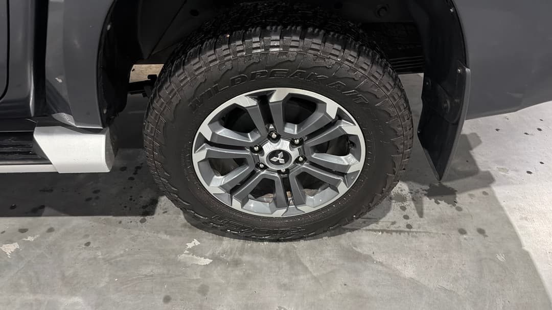 2020 Mitsubishi Triton Gls (4x4), Automatic, 76130 km, Left Rear Wheel
