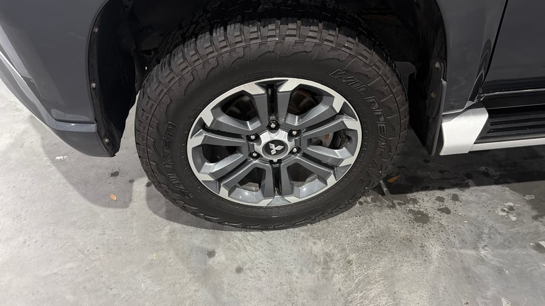 2020 Mitsubishi Triton Gls (4x4), Automatic, 76130 km, Left Front Wheel