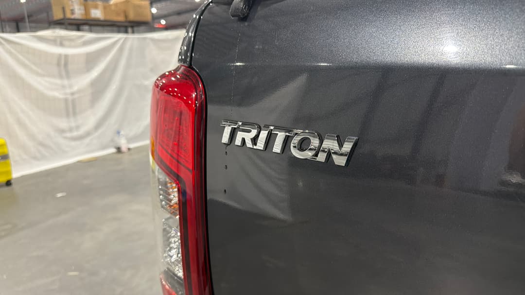 2020 Mitsubishi Triton Gls (4x4), Automatic, 76130 km, Badge (Boot Left Side)