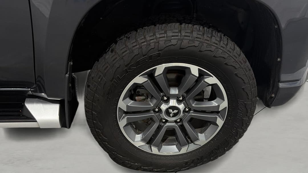 2020 Mitsubishi Triton Gls (4x4), Automatic, 76130 km, Right Front Wheel