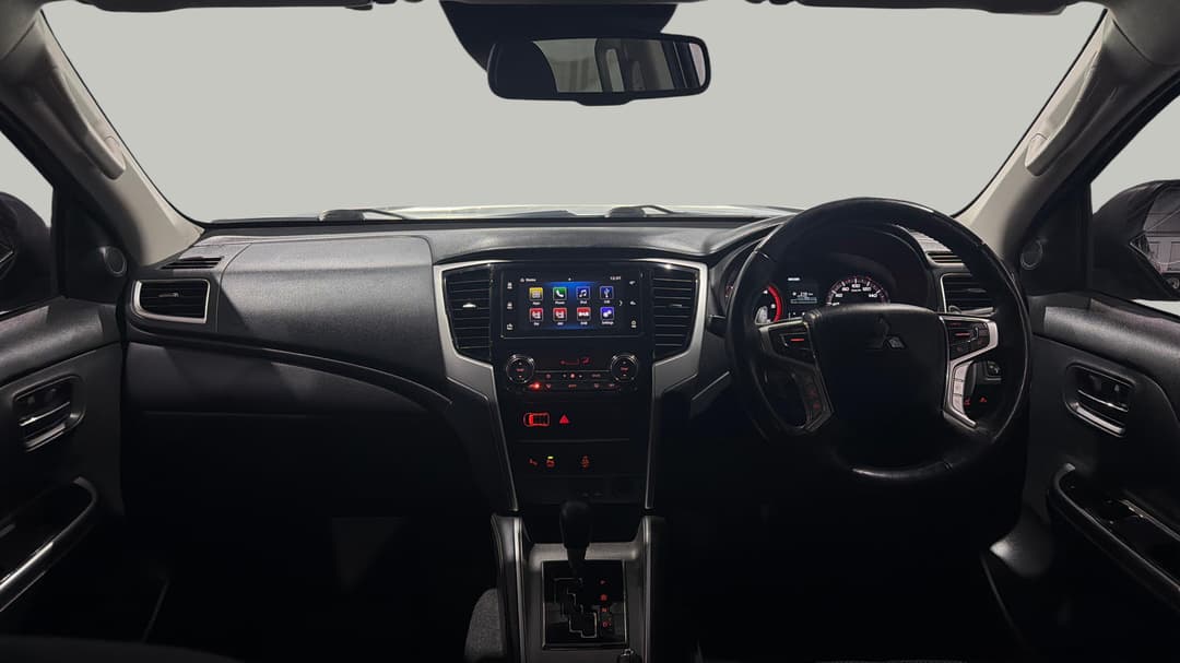 2020 Mitsubishi Triton Gls (4x4), Automatic, 76130 km, Dashboard View