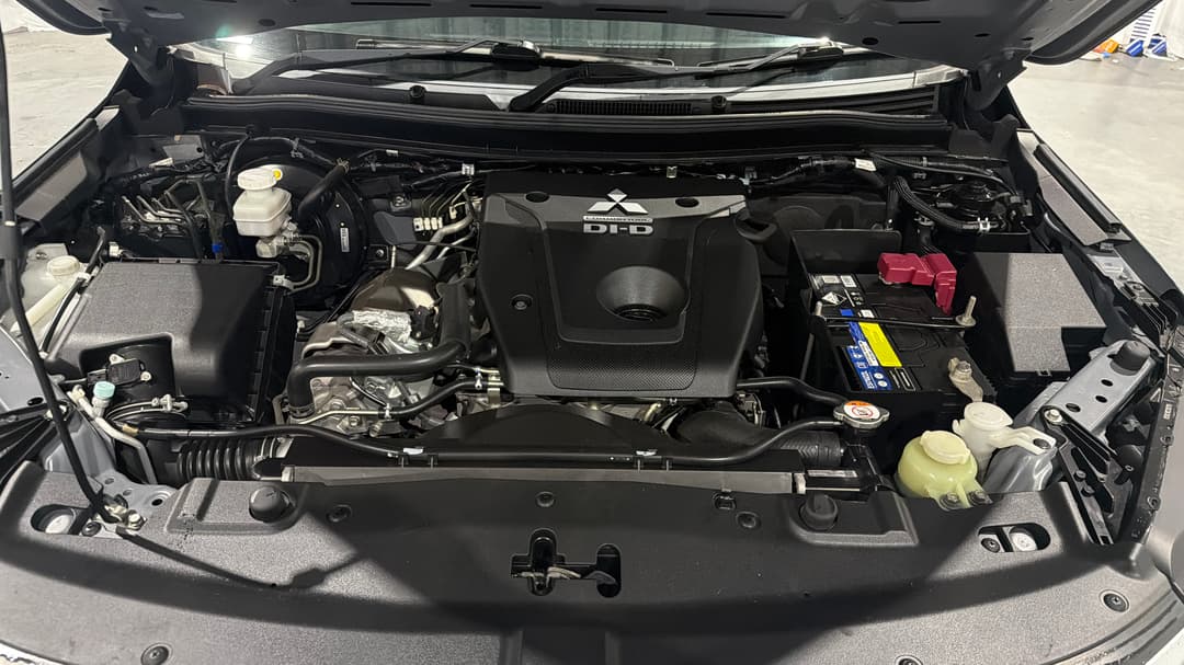 2020 Mitsubishi Triton Gls (4x4), Automatic, 76130 km, Open Bonnet (Engine)