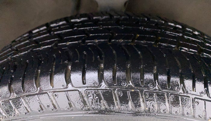 2018 Maruti Alto K10 VXI P, Petrol, Manual, 19,195 km, Right Front Tyre Tread