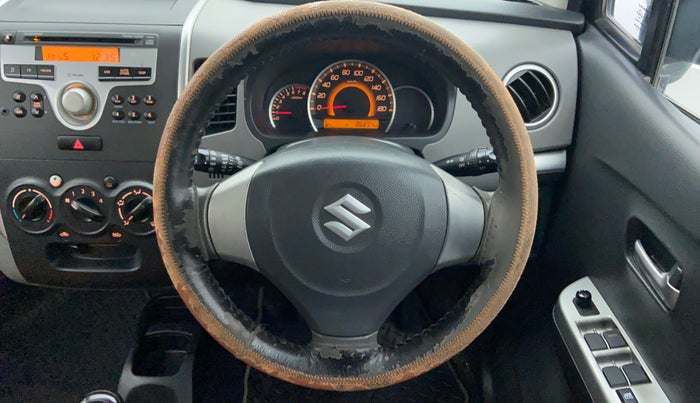 2011 Maruti Wagon R 1.0 VXI, Petrol, Manual, 86,708 km, Steering Wheel Close Up