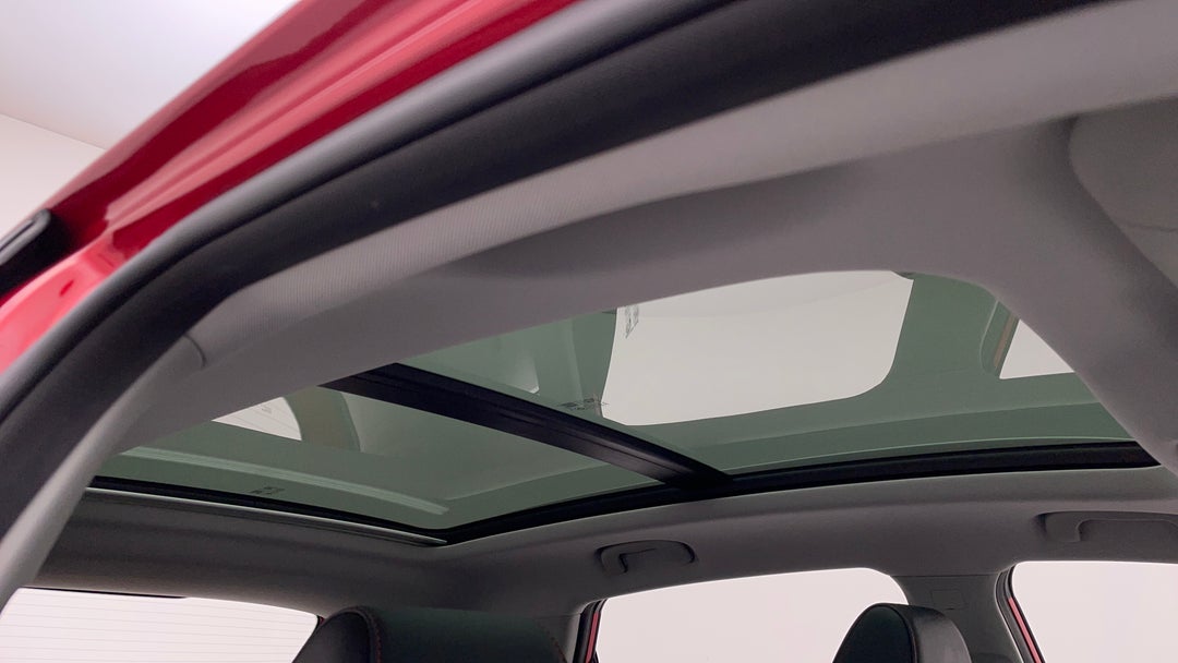 Interior Sunroof/Moonroof