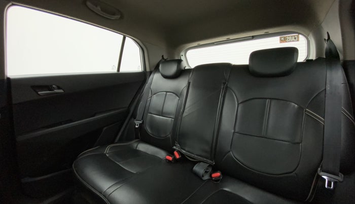 2015 Hyundai Creta SX 1.6 DIESEL, Diesel, Manual, 1,07,555 km, Right Side Rear Door Cabin