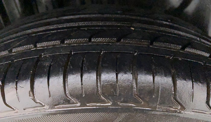 2012 Maruti Swift Dzire ZXI 1.2 BS IV, Petrol, Manual, 76,932 km, Right Front Tyre Tread