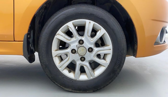2016 Tata Tiago XZ PETROL, Petrol, Manual, 64,722 km, Right Front Wheel