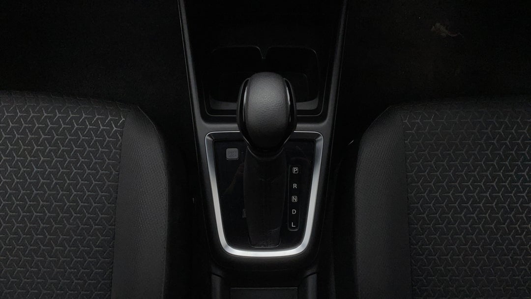 2021 Suzuki Swift Gl Navi, Automatic, 44042 km, Gear Lever 