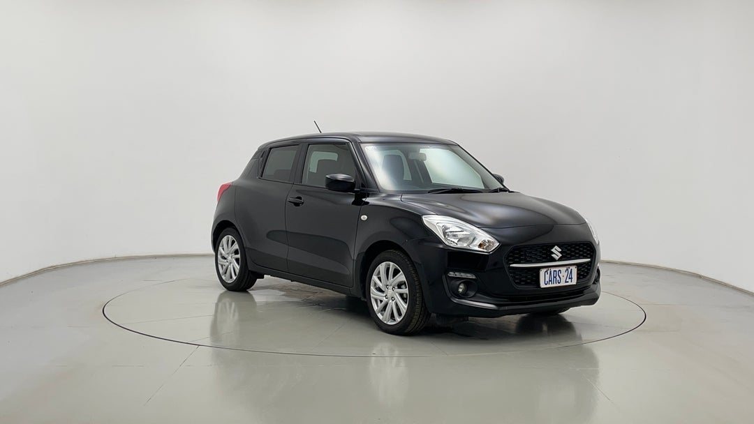 2021 Suzuki Swift Gl Navi, Automatic, 44042 km, Right Front Diagonal (45- Degree) View