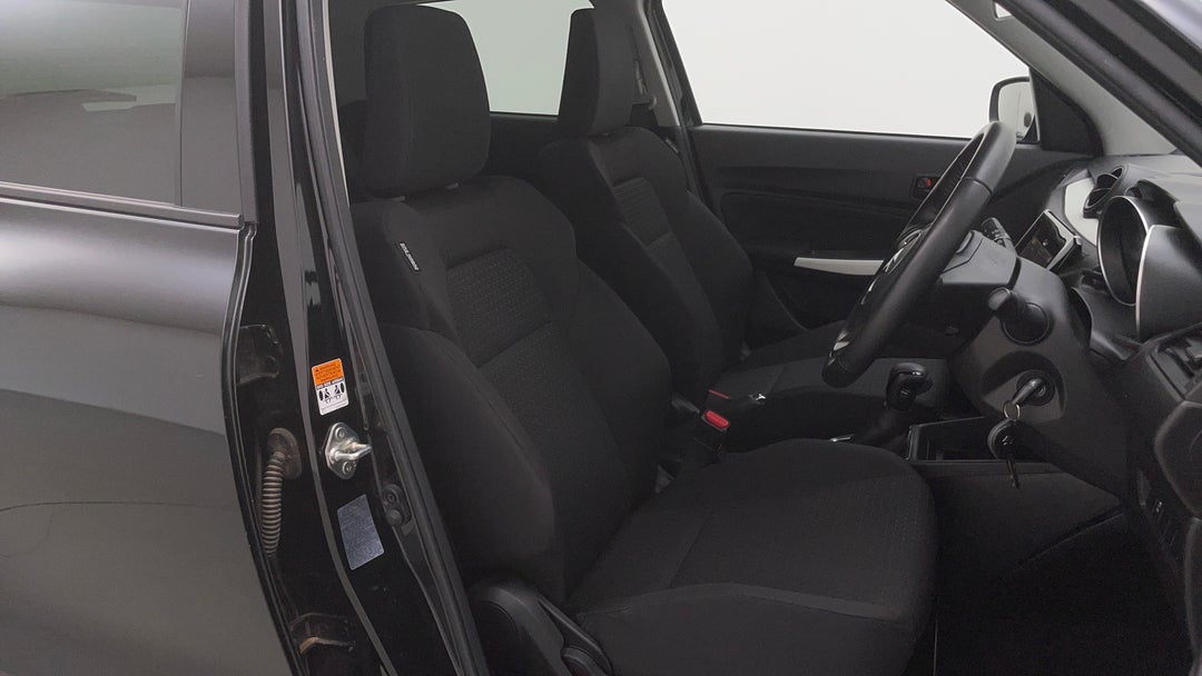 2021 Suzuki Swift Gl Navi, Automatic, 44042 km, Right Side Front Door Cabin View