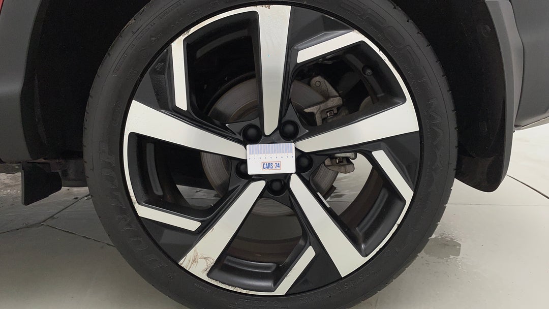 Wheels Rim Rear LHS Gutter Rash