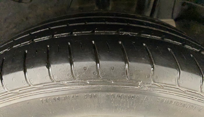 2022 Tata NEXON XM PETROL, Petrol, Manual, 30,530 km, Left Rear Tyre Tread