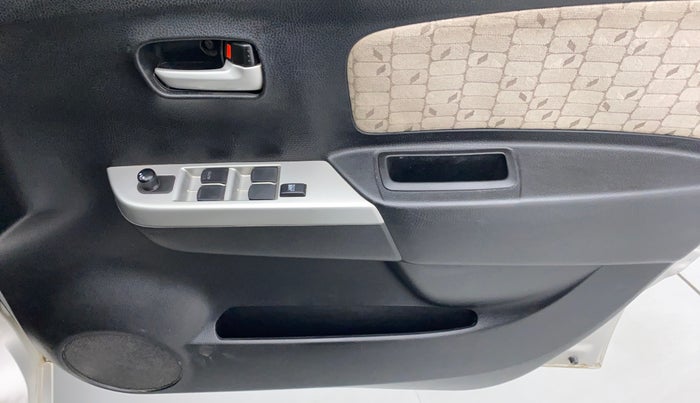 2014 Maruti Wagon R 1.0 VXI, Petrol, Manual, 20,306 km, Driver Side Door Panels Control