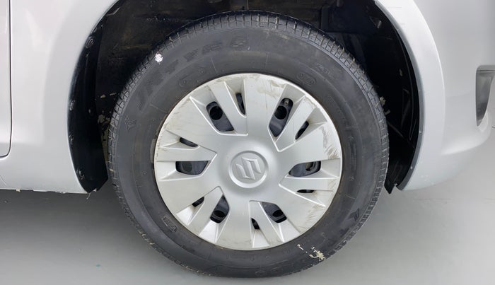 2014 Maruti Swift VDI, Diesel, Manual, Right Front Wheel