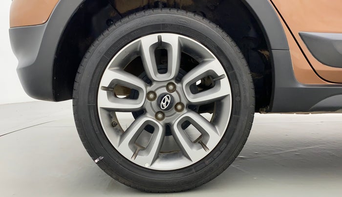 2019 Hyundai i20 Active 1.2 SX, Petrol, Manual, 21,392 km, Right Rear Wheel