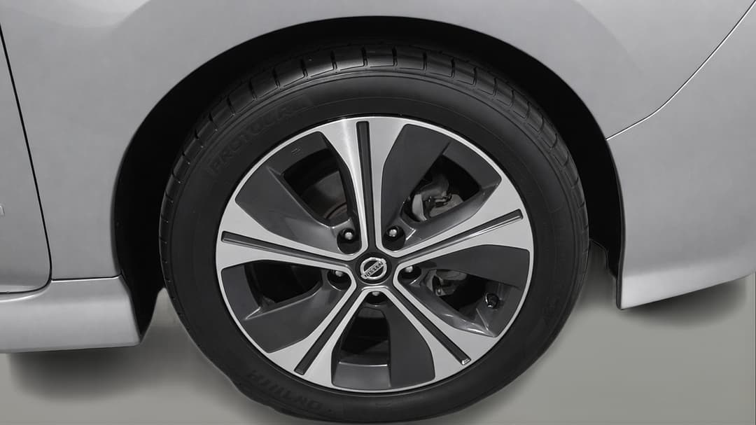 2021 Nissan Leaf Leaf, Automatic, 35226 km, Right Front Wheel