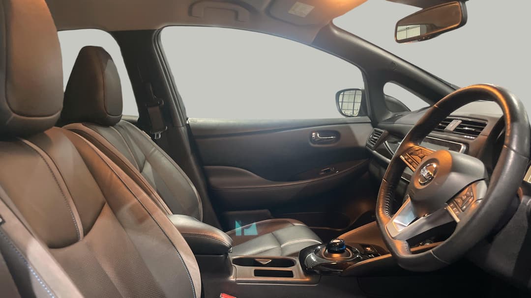 2021 Nissan Leaf Leaf, Automatic, 35226 km, Right Side Front Door Cabin View
