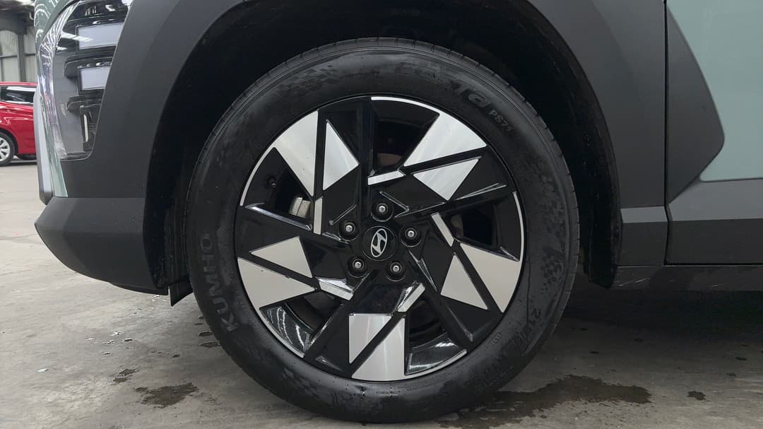 2025 Hyundai Kona Kona, Automatic, 11165 km, Left Front Wheel