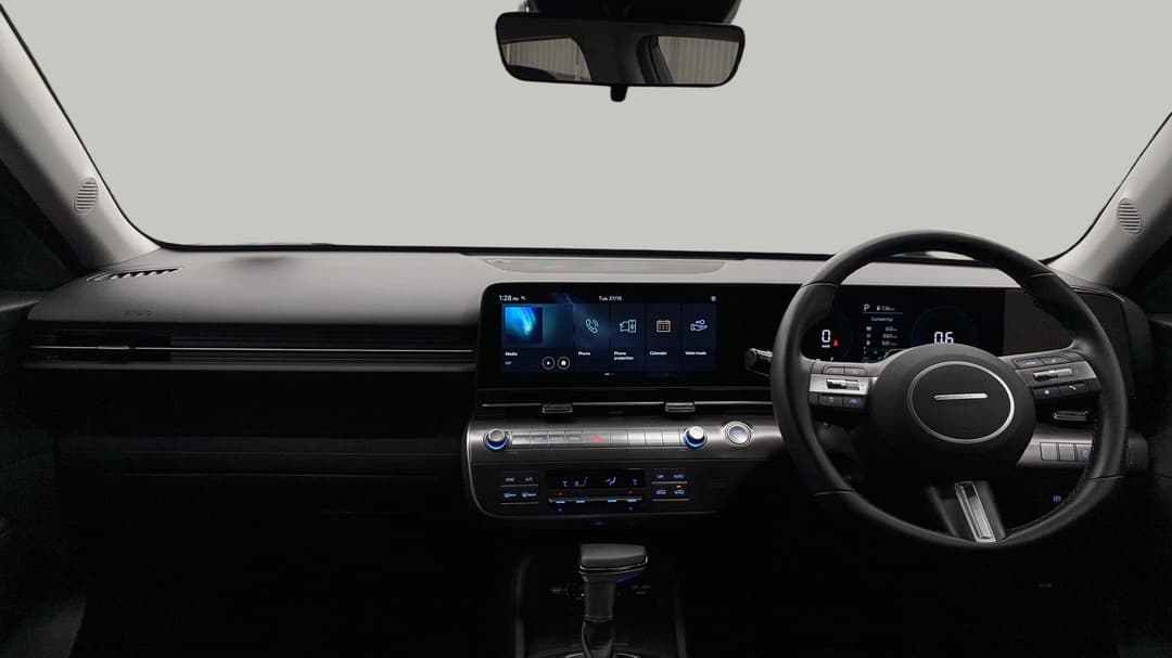 2025 Hyundai Kona Kona, Automatic, 11165 km, Dashboard View