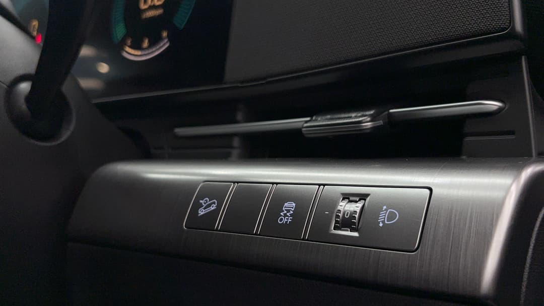 2025 Hyundai Kona Kona, Automatic, 11165 km, Utility Switches/Buttons