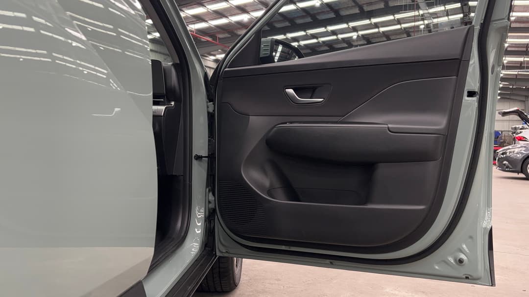 2025 Hyundai Kona Kona, Automatic, 11165 km, Speaker View