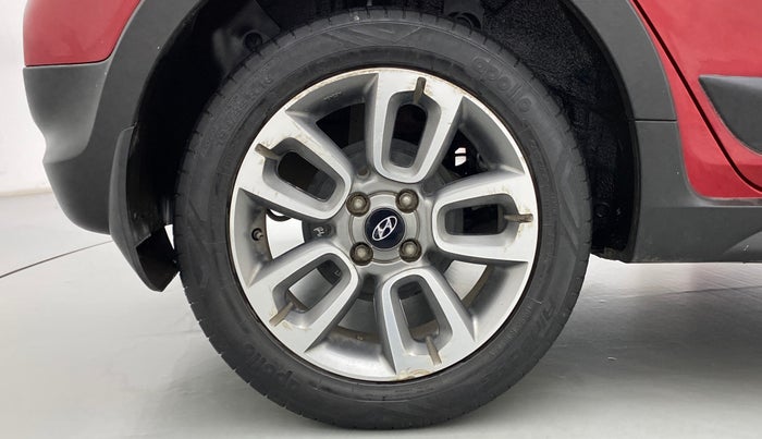 2016 Hyundai i20 Active 1.2 SX, Petrol, Manual, 16,231 km, Right Rear Wheel