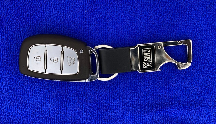 2016 Hyundai i20 Active 1.2 SX, Petrol, Manual, 16,231 km, Key Close Up