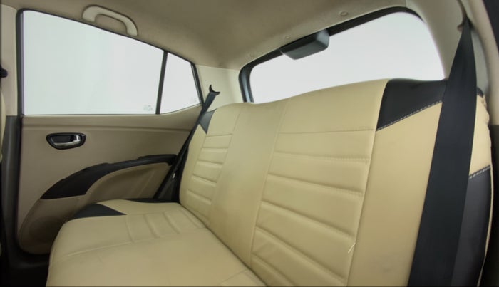 2011 Hyundai i10 MAGNA 1.2 KAPPA2, Petrol, Manual, 21,596 km, Right Side Rear Door Cabin